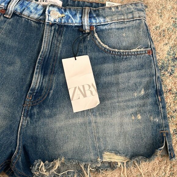 NWT Zara High Rise Frayed Jean Shorts Distressed - Picture 3 of 7